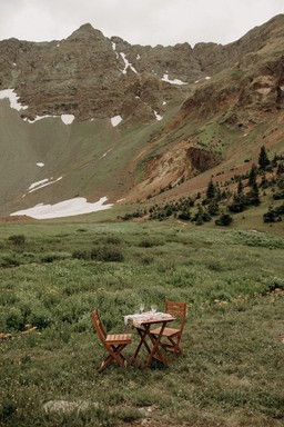Elopement picnic