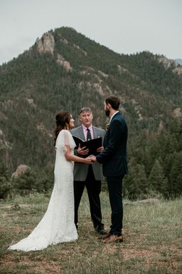 mountain micro wedding in colorado springs