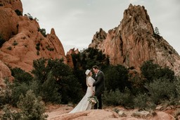 small wedding at Garden of the Gods