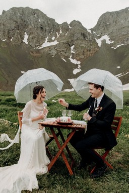 luxury elopement picnic