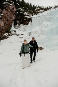 winter hiking elopement